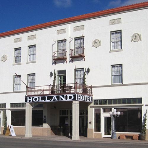 The Holland Hotel Alpine Exterior photo